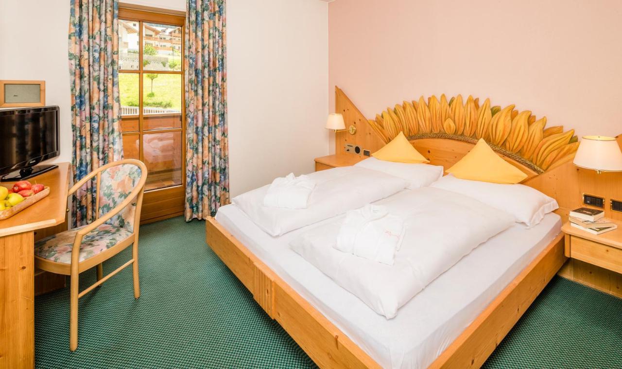 Hotel Rosental ลูซอน ภายนอก รูปภาพ