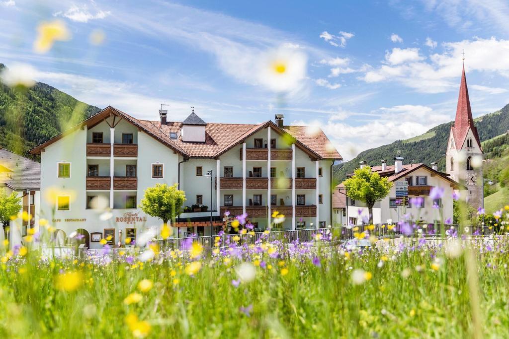 Hotel Rosental ลูซอน ภายนอก รูปภาพ